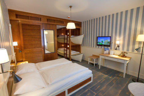 Ep12 Bell Rock Zimmer Boote 04